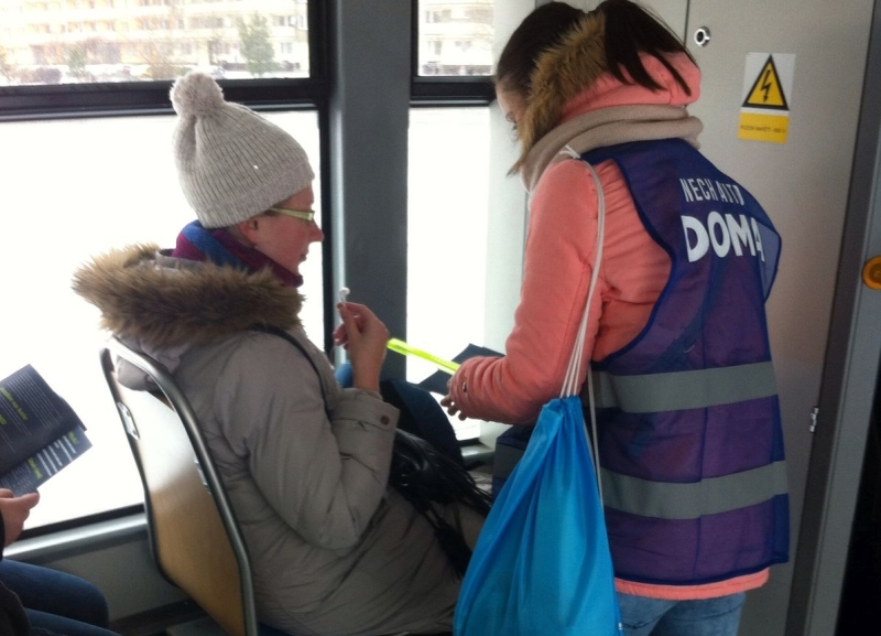 S hlídkami akce Nech auto doma se setkáte například v tramvajích. Foto: archiv MMO